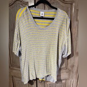 Cabi Cruise Tee - LIKE NEW